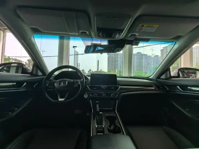 Honda Accord — Фото автомобиля 7