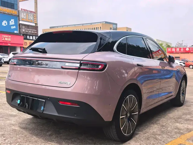 Aito M5 — Фото автомобиля 8