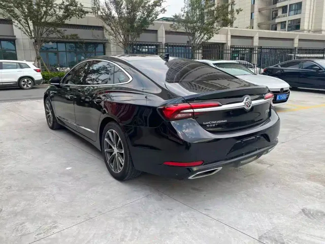 Buick LaCrosse — Фото автомобиля 4