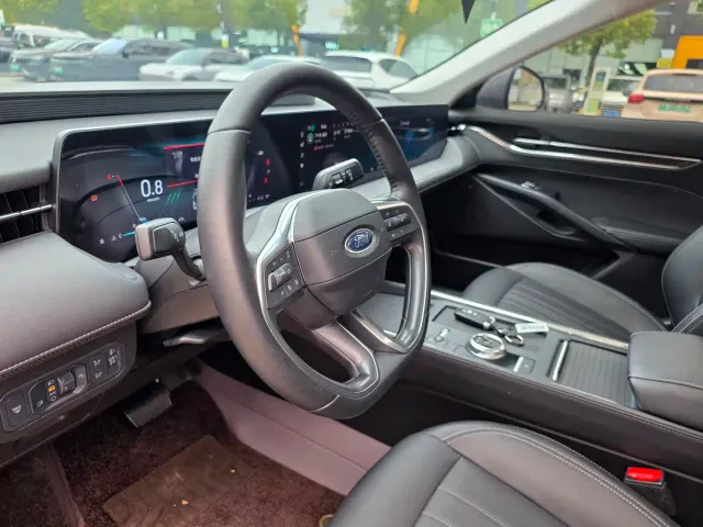 Ford Mondeo — Фото автомобиля 9