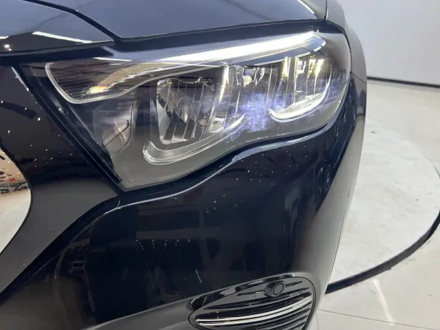 Mercedes-Benz E-Class — Фото автомобиля 6