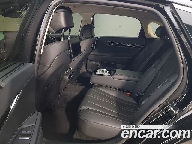 Genesis G80 Бензин 2.5 турбо AWD — Фото автомобиля 10