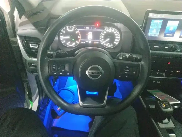 Nissan X-Trail — Фото автомобиля 2