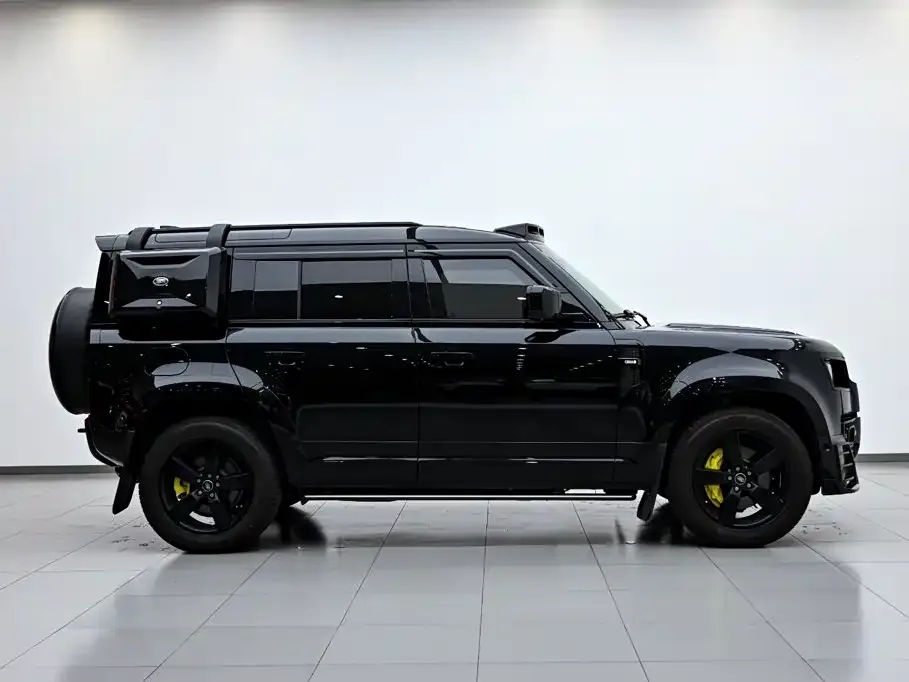 Land Rover Land Rover Defender 2024 110 3.0T P400 X-DYNAMIC HSE — Фото автомобиля 6