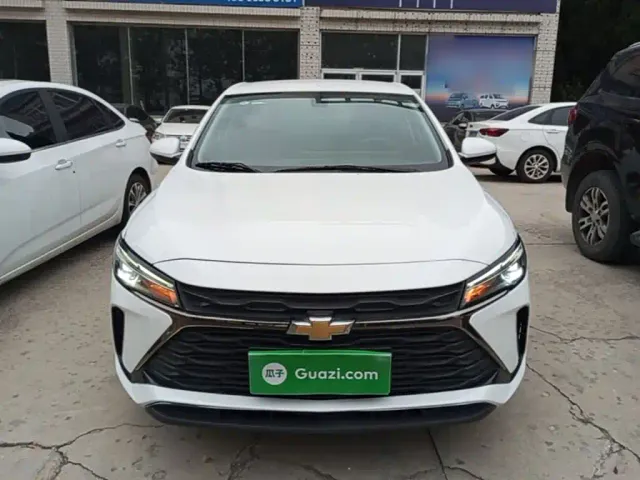 Chevrolet Monza — Фото автомобиля 2