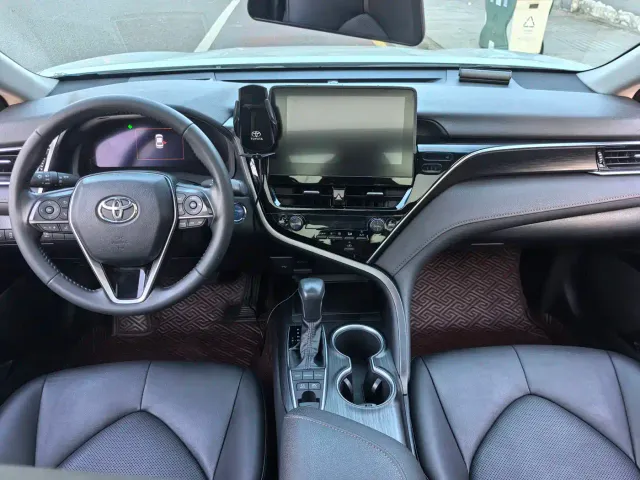 Toyota Camry — Фото автомобиля 16