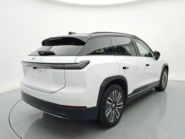 Nio ES7 — Фото автомобиля 6