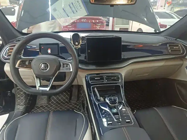 BYD Qin PLUS — Фото автомобиля 8