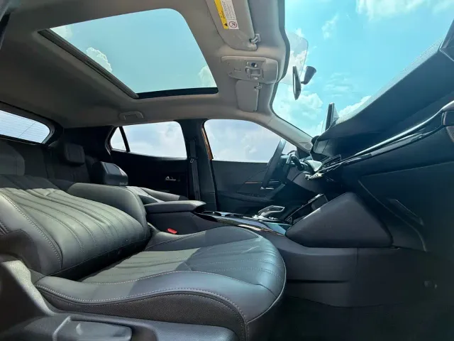 Peugeot 2008 — Фото автомобиля 13