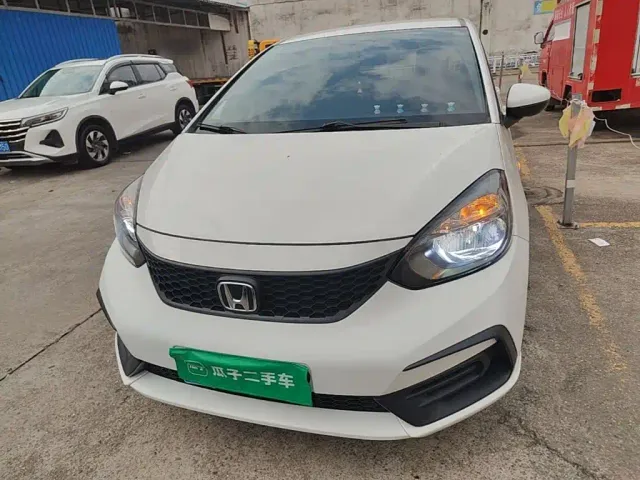 Honda Fit — Фото автомобиля 2