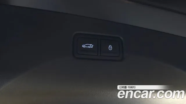 Genesis GV70 — Фото автомобиля 23