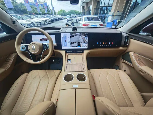 Aito M8 — Фото автомобиля 9