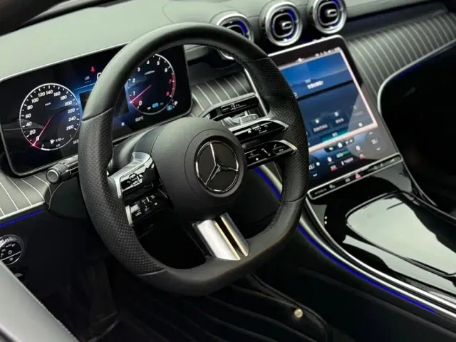 Mercedes-Benz C-Class — Фото автомобиля 3