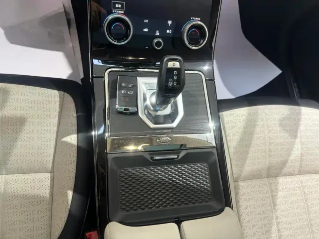 Land Rover Range Rover Evoque — Фото автомобиля 6