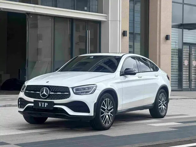 Фотография автомобиля — Mercedes-Benz GLC Coupe