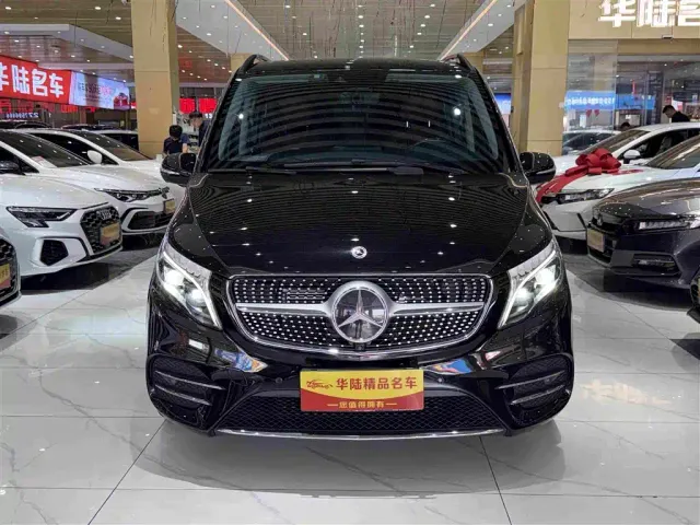 Mercedes-Benz V-Class — Фото автомобиля 2