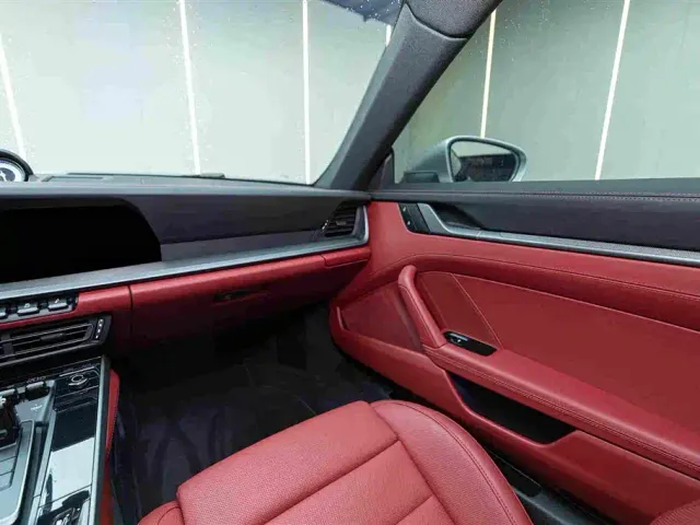 Porsche 911 — Фото автомобиля 11