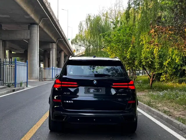 BMW X5 — Фото автомобиля 8