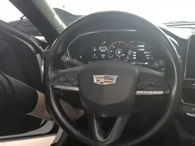 Cadillac CT5 — Фото автомобиля 6