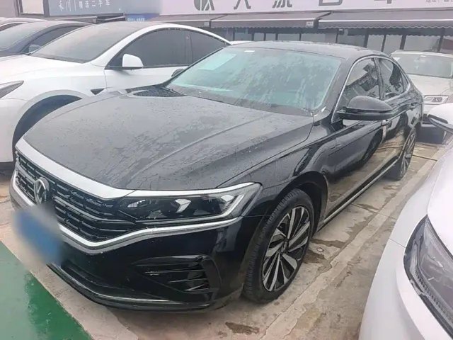Фотография автомобиля — Volkswagen Passat