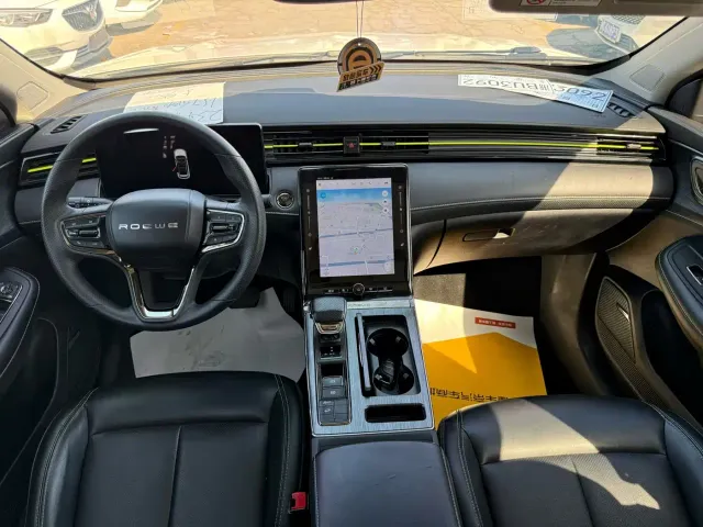 Roewe RX5 — Фото автомобиля 6