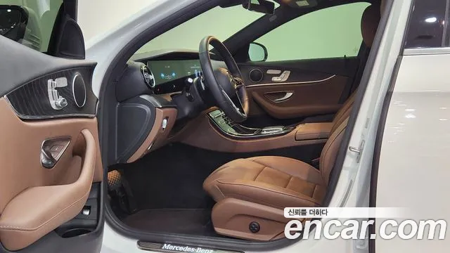 Mercedes-Benz E-Class W213 — Фото автомобиля 9