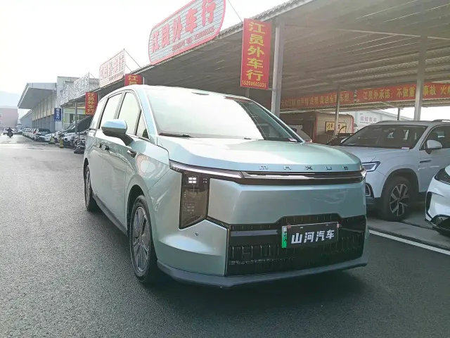 Maxus Dajia 7 — Фото автомобиля 3