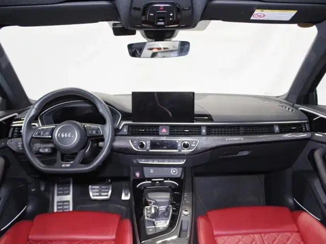 Audi S4 — Фото автомобиля 9