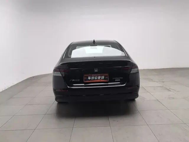 Honda Accord — Фото автомобиля 4