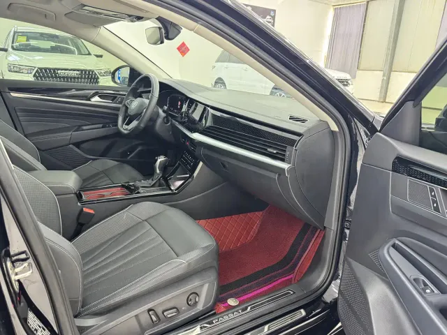 Volkswagen Passat — Фото автомобиля 7