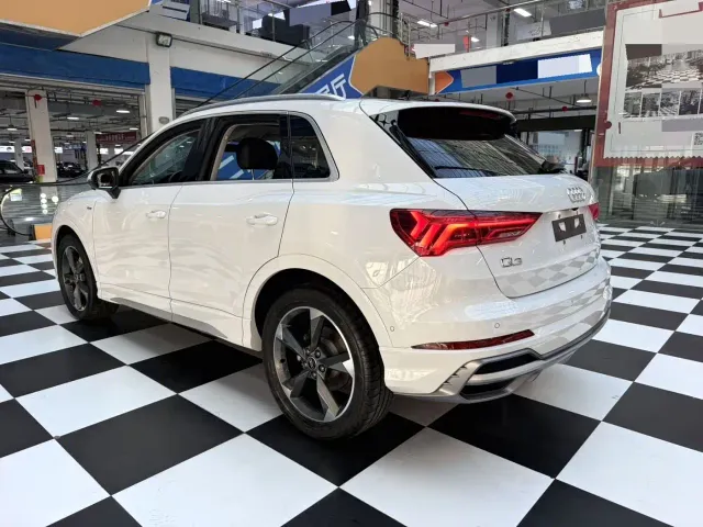 Audi Q3 — Фото автомобиля 15
