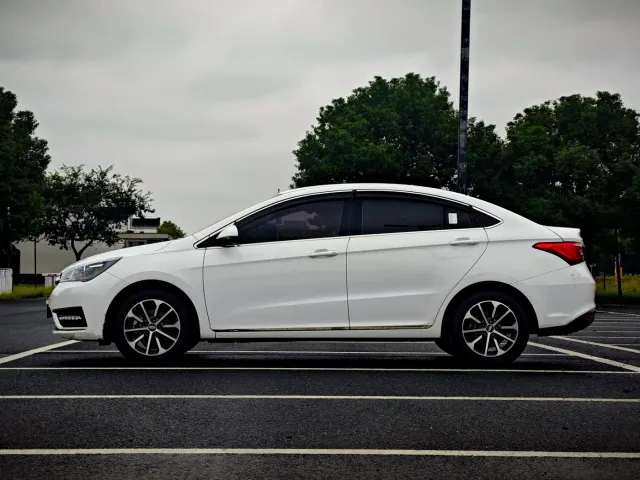 Chery Arrizo 5 — Фото автомобиля 4