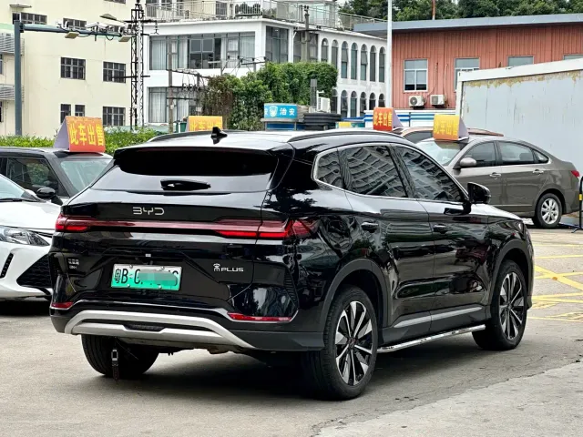 BYD Song PLUS — Фото автомобиля 8