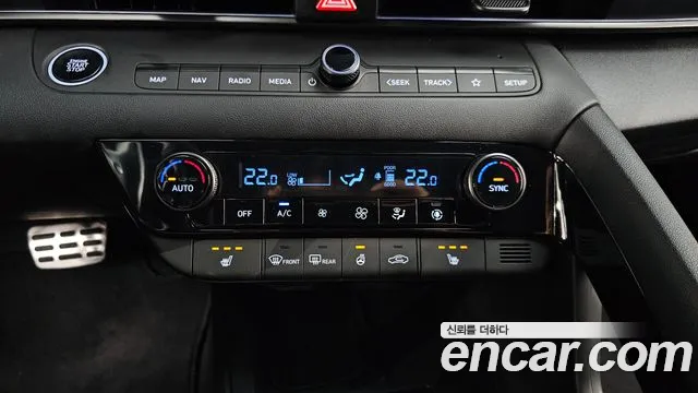 Hyundai AVANTE — Фото автомобиля 16