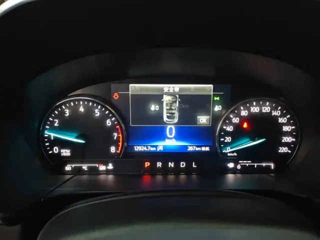 Ford Escape — Фото автомобиля 11