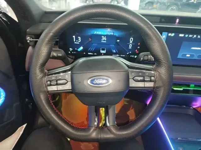 Ford Mondeo — Фото автомобиля 10