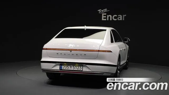Hyundai Grandeur — Фото автомобиля 4