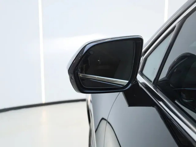 Li Auto ONE — Фото автомобиля 12