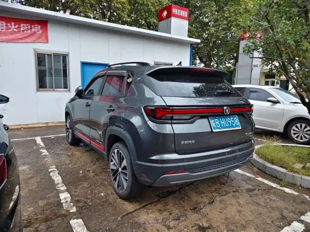 Changan CS35 Plus — Фото автомобиля 8