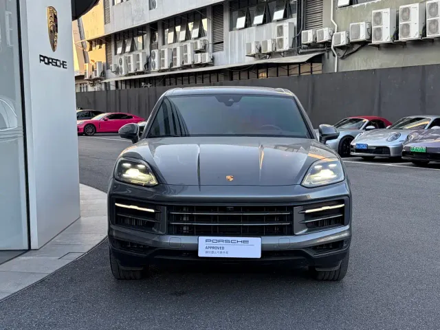 Porsche Cayenne — Фото автомобиля 2