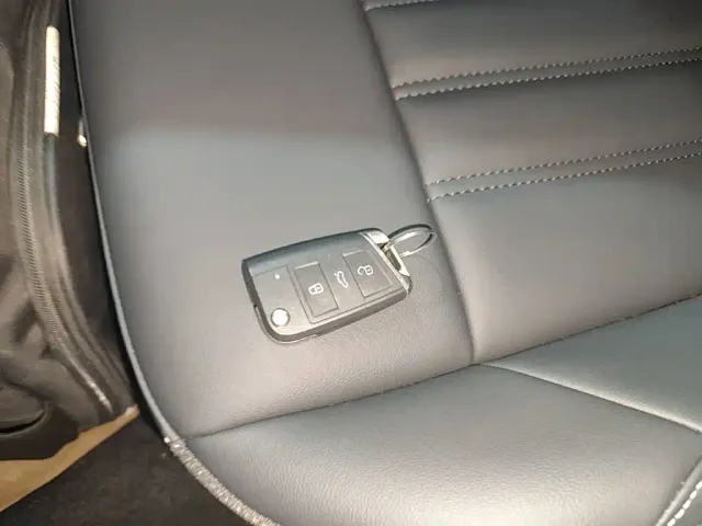 Volkswagen Passat — Фото автомобиля 8