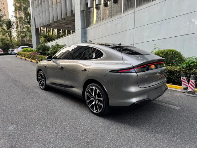 IM Motors LS6 — Фото автомобиля 5