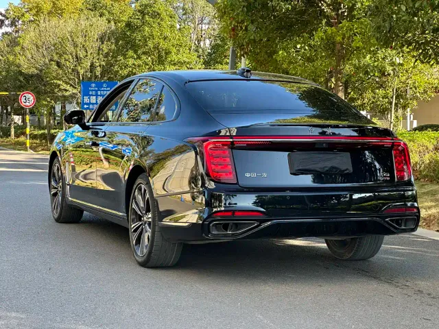 Hongqi H9 — Фото автомобиля 7