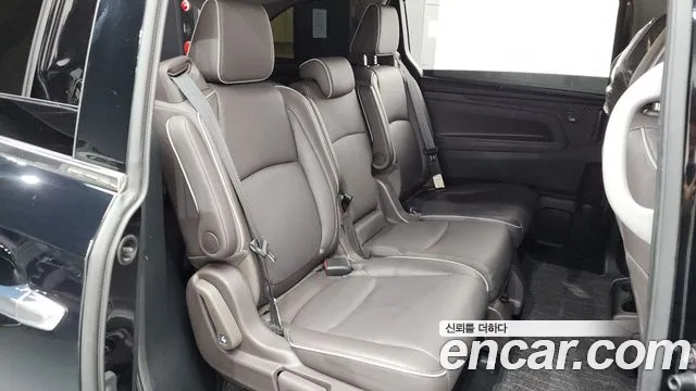 Honda Odyssey — Фото автомобиля 11