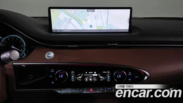 Genesis GV70 — Фото автомобиля 18