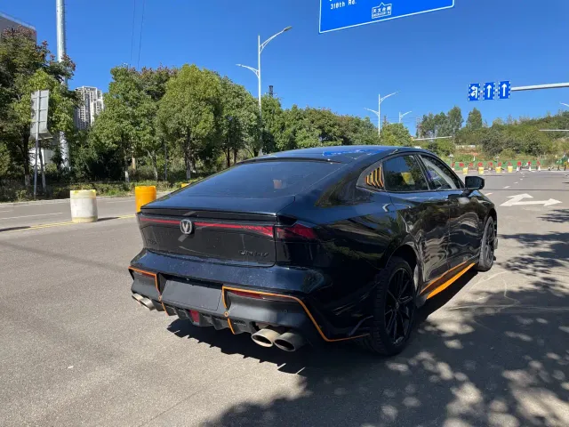 Changan UNI-V — Фото автомобиля 6