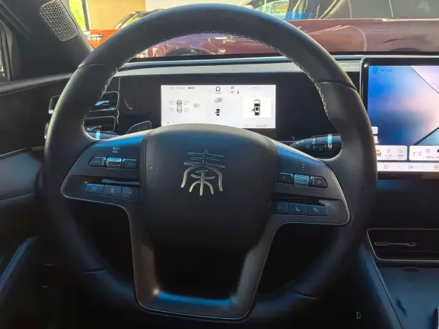 BYD Qin L — Фото автомобиля 9