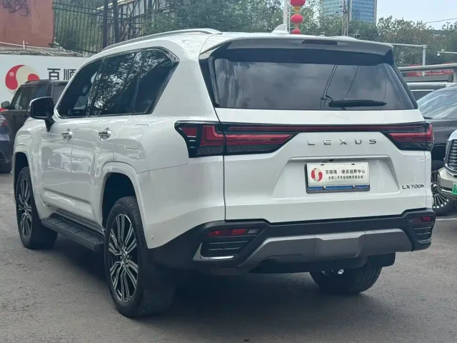 Lexus LX — Фото автомобиля 6