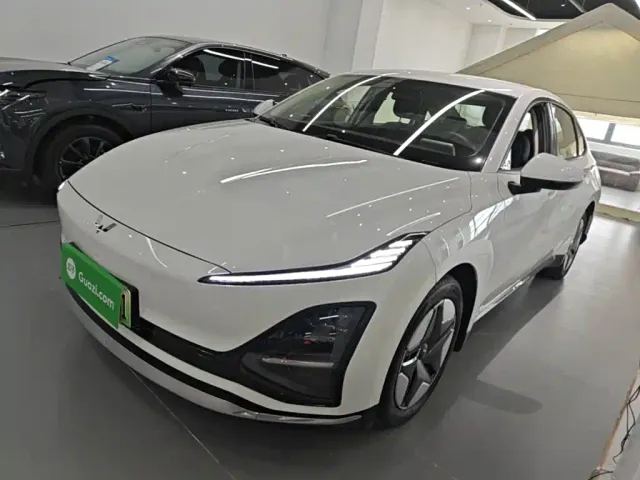 Фотография автомобиля — Wuling Starlight