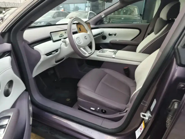 Changan Qiyuan A06 — Фото автомобиля 3